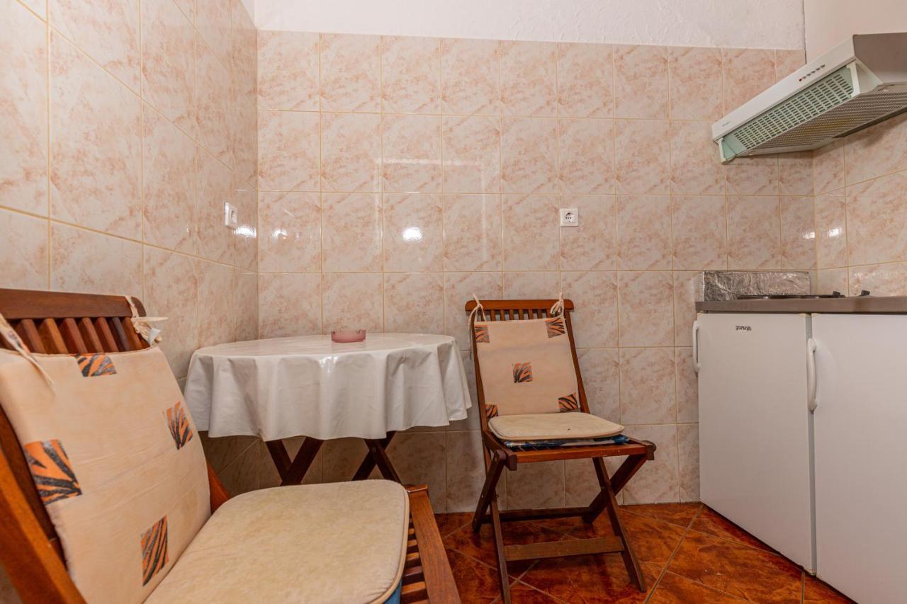 Apartmani Loki Dramalj Exterior photo