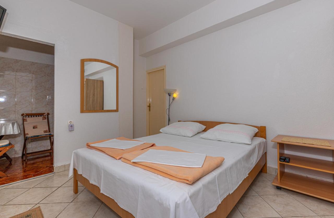 Apartmani Loki Dramalj Exterior photo
