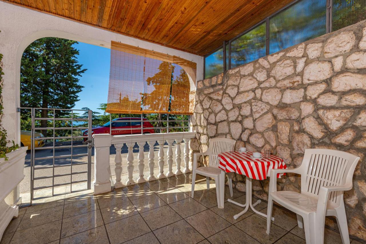 Apartmani Loki Dramalj Exterior photo