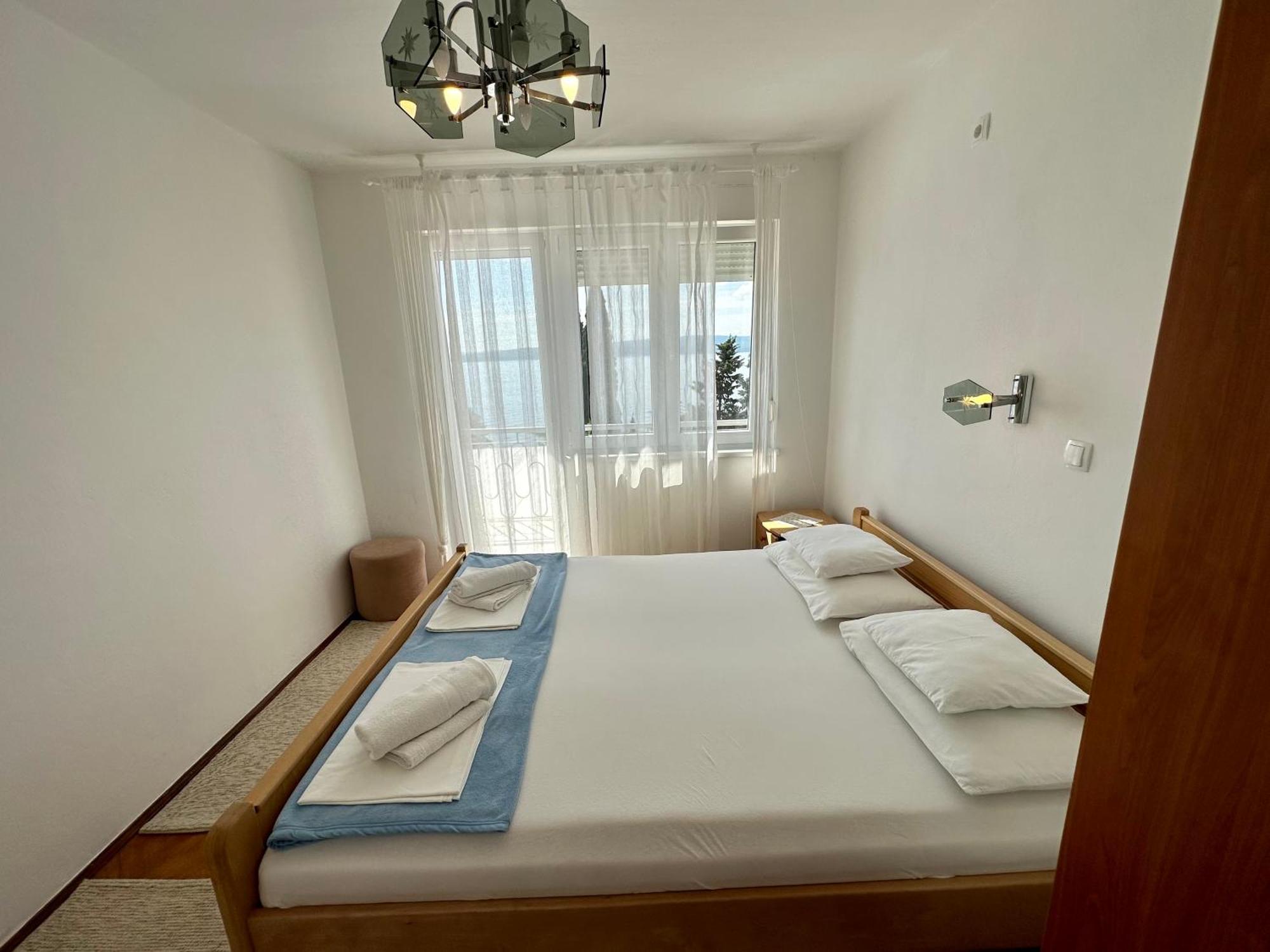 Apartmani Loki Dramalj Exterior photo