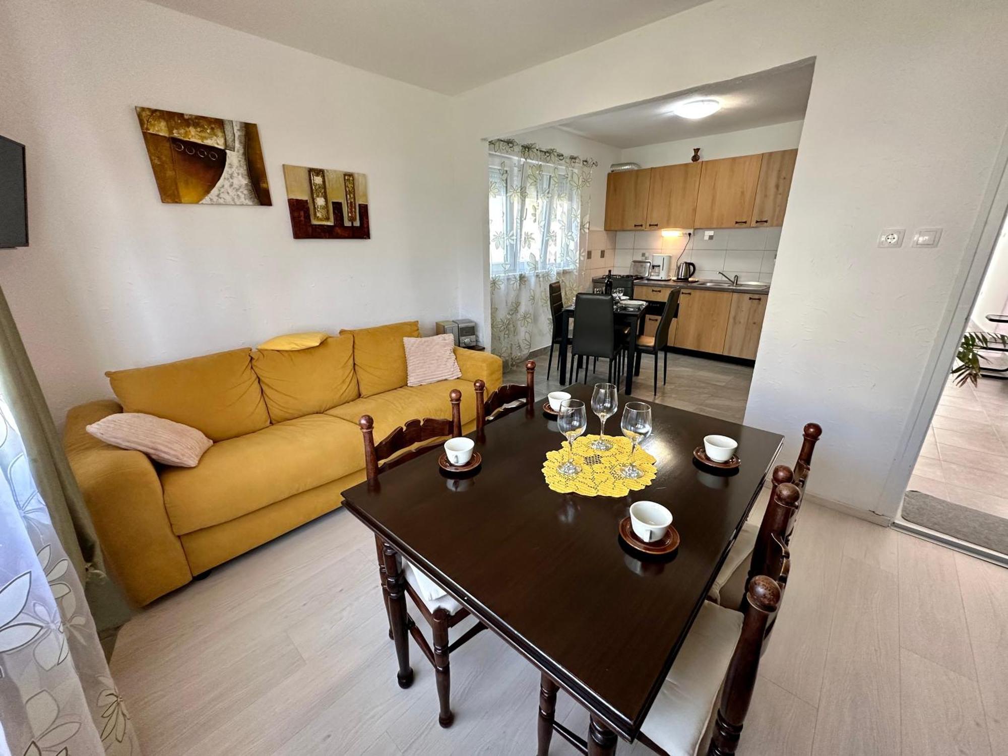 Apartmani Loki Dramalj Exterior photo